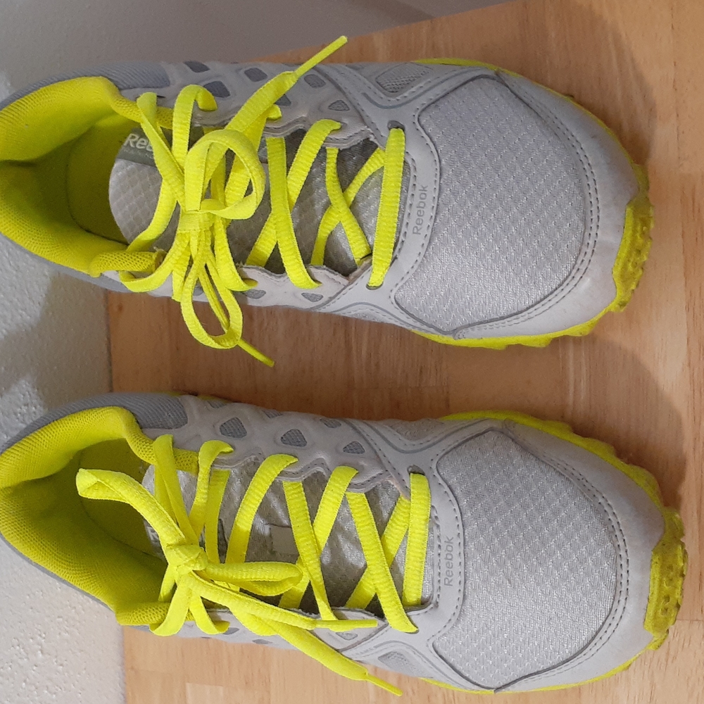 Reebok Shoes Size 7.5
